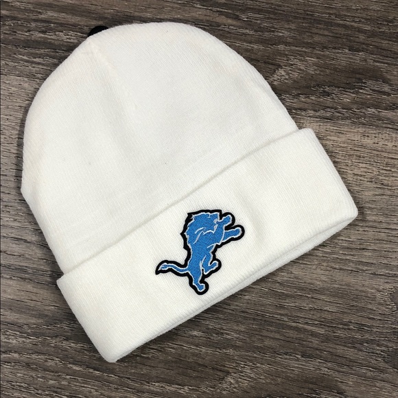 Detroit Lions Accessories - Detroit Lions White Beanie with Blue Detroit Lions Logo